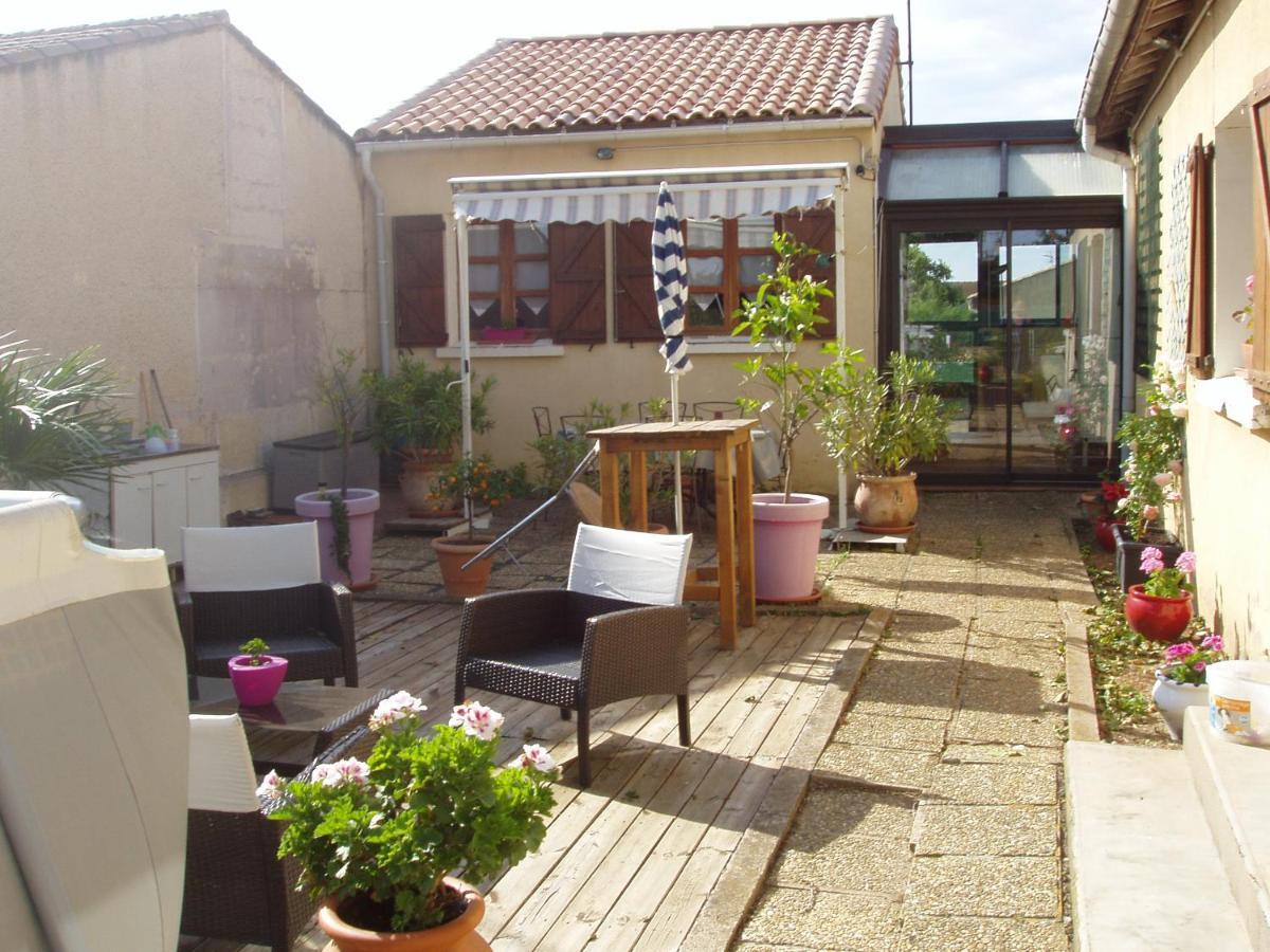 Maison De Vacance Pomerols Экстерьер фото