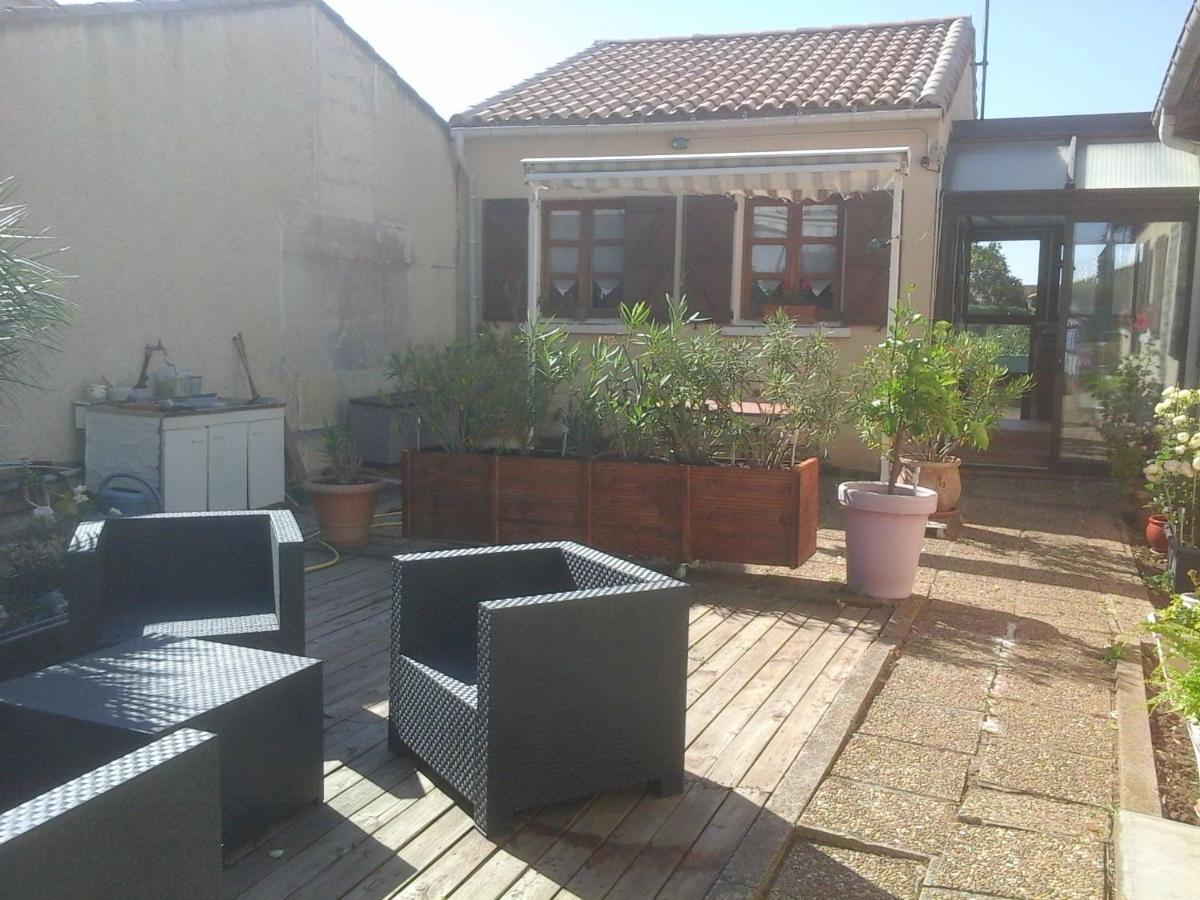 Maison De Vacance Pomerols Экстерьер фото